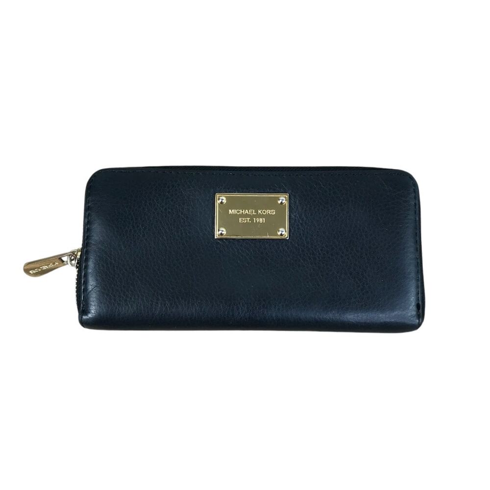 MICHAEL KORS Leather Zip Around Wallet Black Classic Travel Old Money Everyday